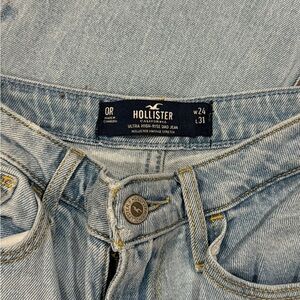 Hollister ULTRA HIGH-RISE DAD JEAN Size 0